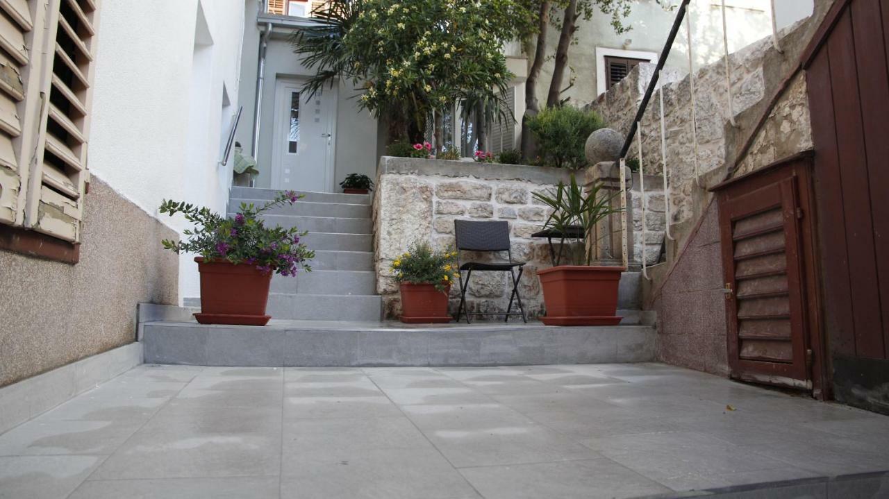 City Center Garden Apartments Sibenik Luaran gambar