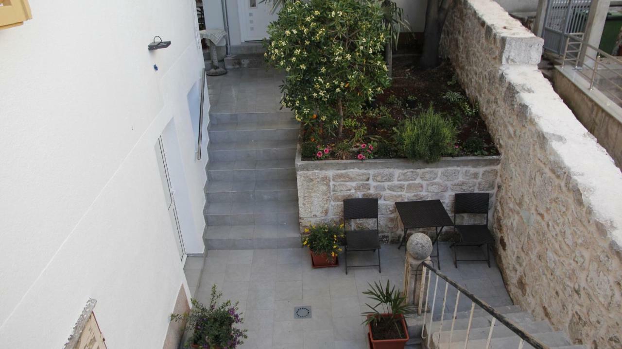 City Center Garden Apartments Sibenik Luaran gambar